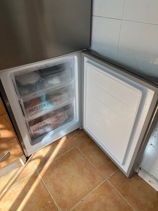 Nevera Combi Winia WRD-M272ET 180€