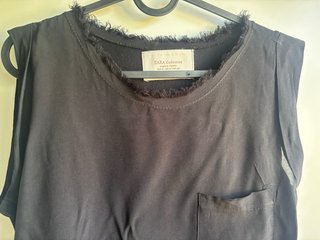Camiseta Zara Talla M Negra