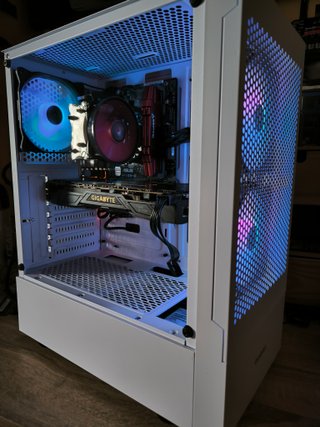 PC GAMING INTEL I7-6700K – 16GB RAM–1070 8GB + 2TB