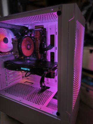 PC GAMING INTEL I7-6700K – 16GB RAM–1070 8GB + 2TB