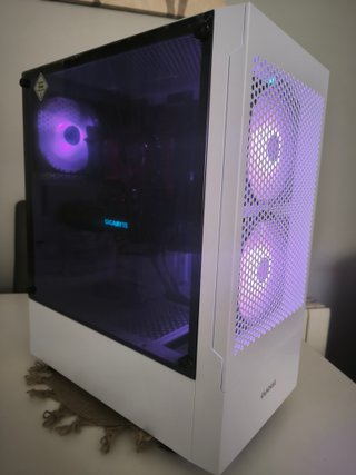 PC GAMING INTEL I7-6700K – 16GB RAM–1070 8GB + 2TB
