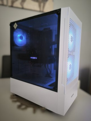 PC GAMING INTEL I7-6700K – 16GB RAM–1070 8GB + 2TB