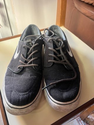 Zapatillas Nike Negras y Blancas