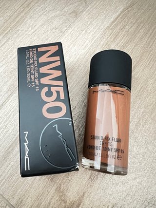 MAC Studio Fix Fluid SPF 15 NW50