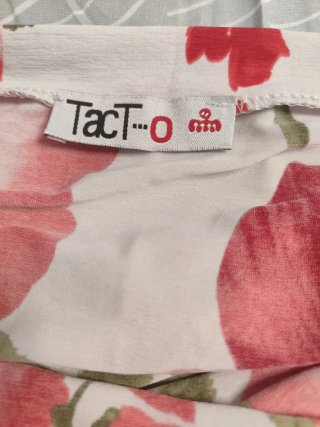 Vestido elástico de flores atado al cuello