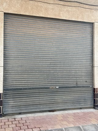 Puerta cochera 3,5m ancho x 3,5m alto con motor