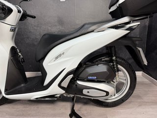 Honda SHi 125 ABS Blanca