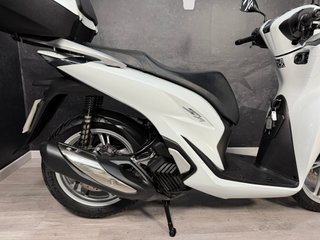 Honda SHi 125 ABS Blanca