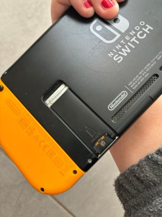 Nintendo Switch Morado y Naranja