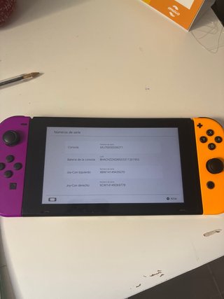 Nintendo Switch Morado y Naranja