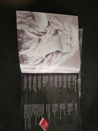 CD Shakira - Servicio de Lavandería