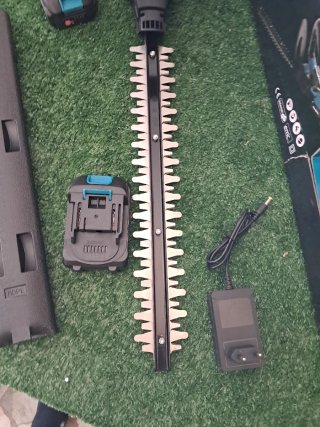 Tagliasiepe Makita 48V