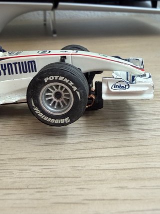 BMW Sauber F1.07 Scalextric