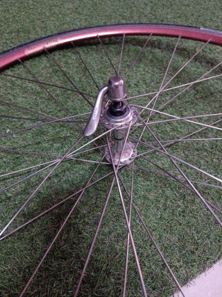 Rueda 28" Shimano bici carretera