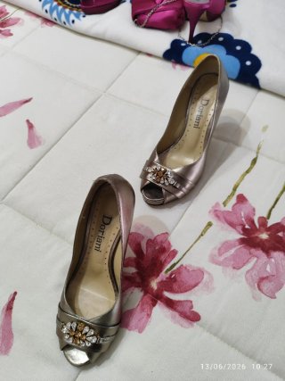 Zapatos Doriani tacón fiesta dorados/plateados