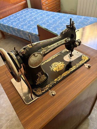 Máquina de coser Singer antigua