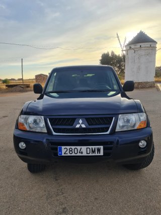 Mitsubishi Montero 2006