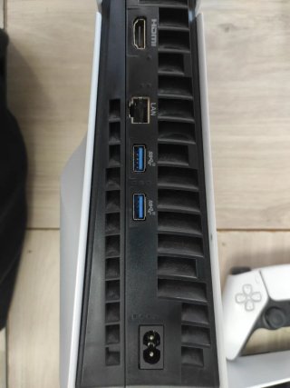 Consola PS5 Slim 1TB + Mando + Accs