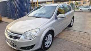 Opel Astra 2010