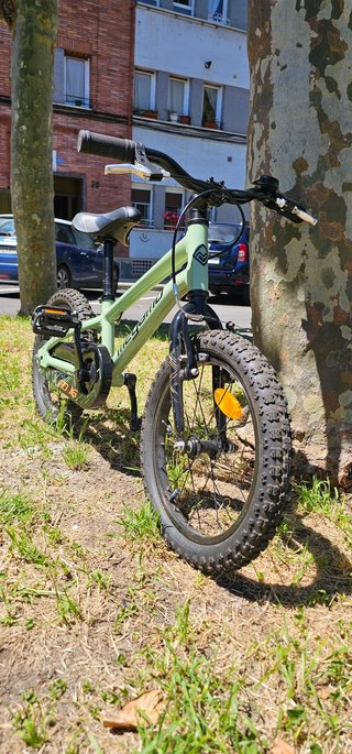 Bicicleta infantil Megamo GO 16 como nueva