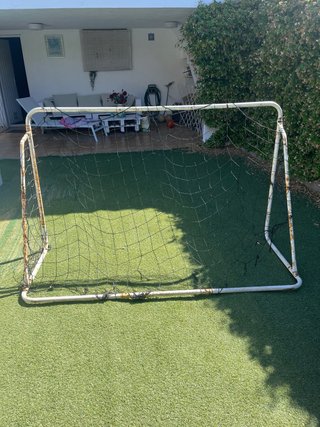 Portería de fútbol metálica con red