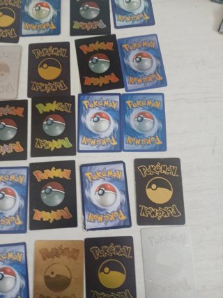 40 Cartas Pokémon Variadas