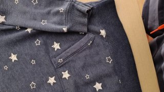 Sudadera CKH azul con estrellas Talla M