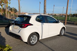 Toyota Yaris Active híbrido 120 CV