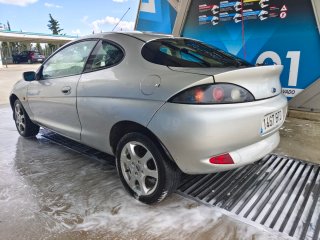 Ford Puma 2000