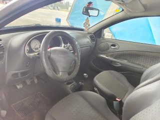 Ford Puma 2000