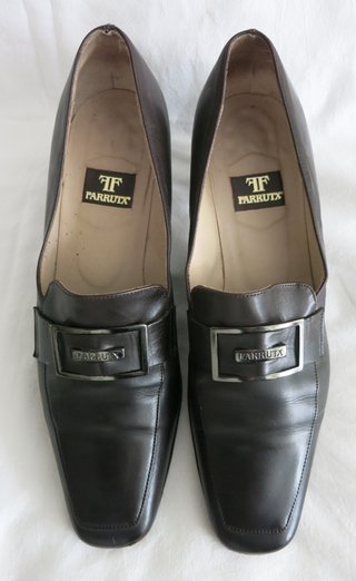 Zapatos negros Farrutx. Talla: 37