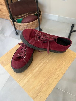 Zapatillas de Plataforma Rojas y Negras