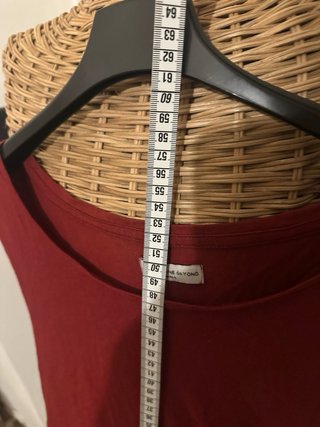 Top rosso smanicato