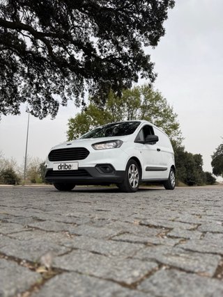 Ford Transit Courier 2021