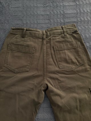 Pantalón cargo verde militar