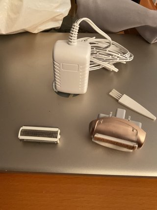 Depiladora Eléctrica Bauer Recargable Oro/Blanco