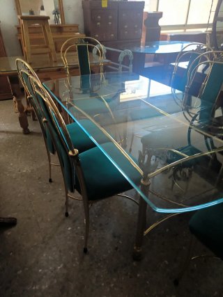 Mesa de cristal y 6 sillas