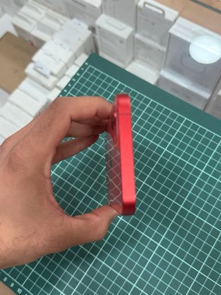 iPhone 12 mini rojo