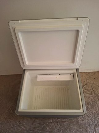 Nevera trivalente Dometic