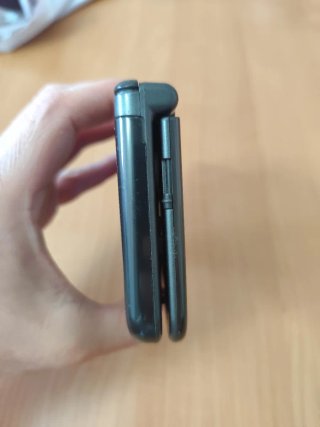 New Nintendo 3DS XL Negra + Cargador