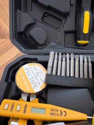 Taladro Inalámbrico y Set Herramientas
