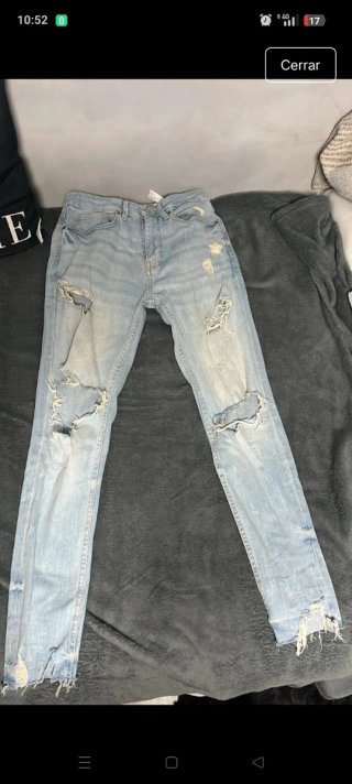 Pantalón vaquero roto Talla 36
