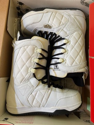 Scarponi Snowboard Shawn White Burton 41.5 (8.5)