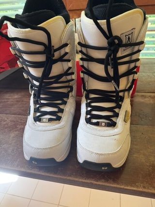 Scarponi Snowboard Shawn White Burton 41.5 (8.5)