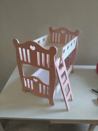 Litera de madera para muñecas