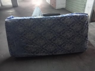 Sofá cama, colchón y secadora