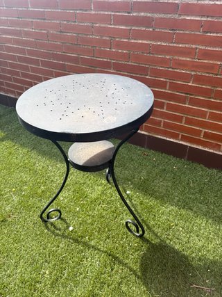 Mesita auxiliar redonda metalica jardin