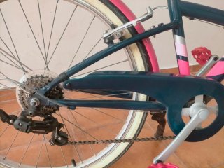 Bicicleta paseo niña Btwin rosa. 24 pulgadas.