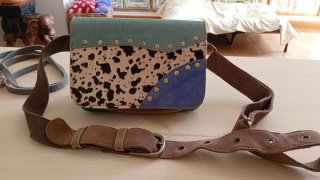 Bolso bandolera de ante y pelo