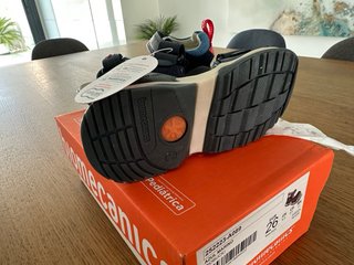 Sandalias Biomecanics niño Biotrekking t.26 NUEVAS
